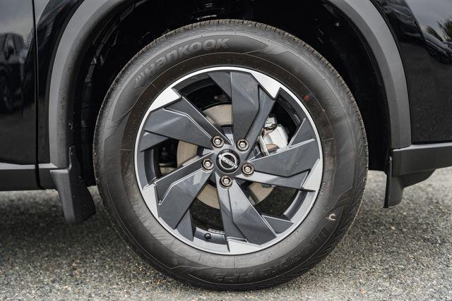 new 2026 Nissan Rogue car, priced at $30,256