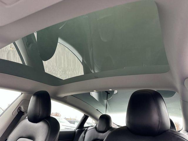 used 2021 Tesla Model 3 car, priced at $28,000