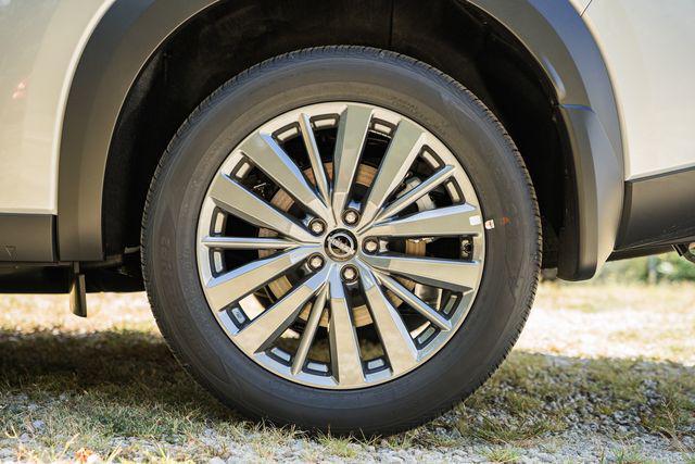 new 2025 Nissan Pathfinder car, priced at $41,416