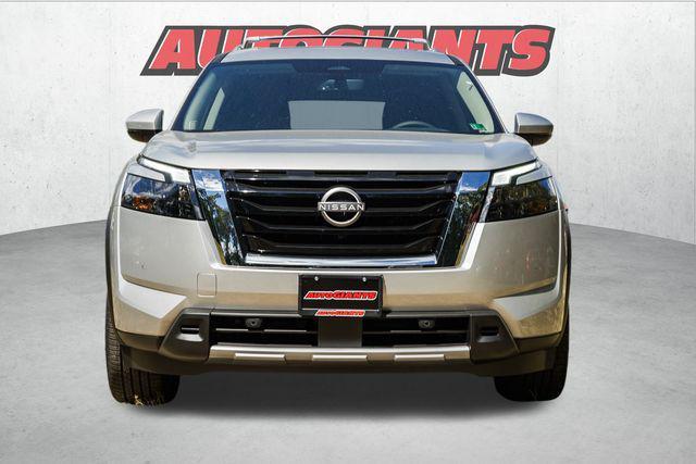 new 2025 Nissan Pathfinder car, priced at $41,416
