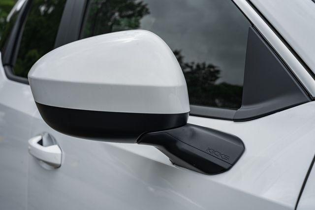 new 2025 Nissan Kicks car, priced at $27,180