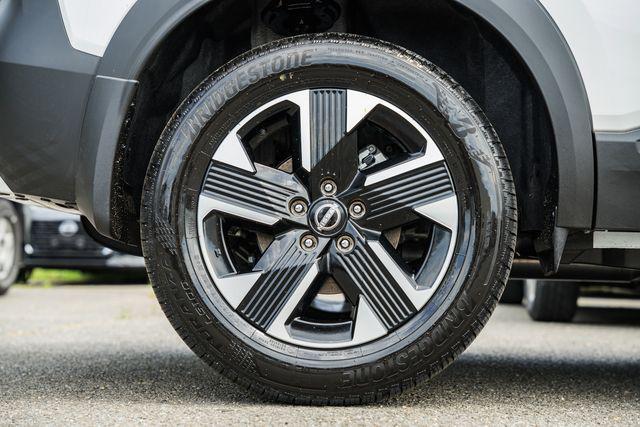 new 2025 Nissan Kicks car, priced at $26,551
