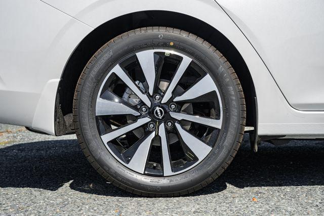 new 2025 Nissan Sentra car, priced at $25,337