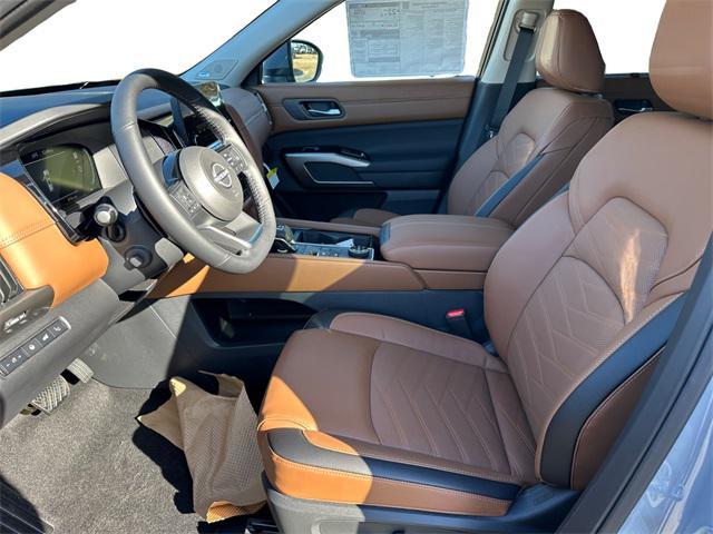 new 2025 Nissan Pathfinder car, priced at $54,825