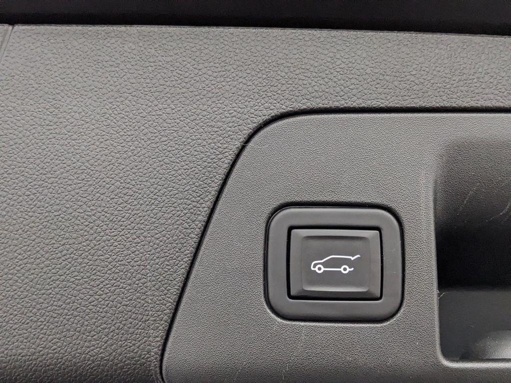 used 2023 Buick Envision car, priced at $31,590