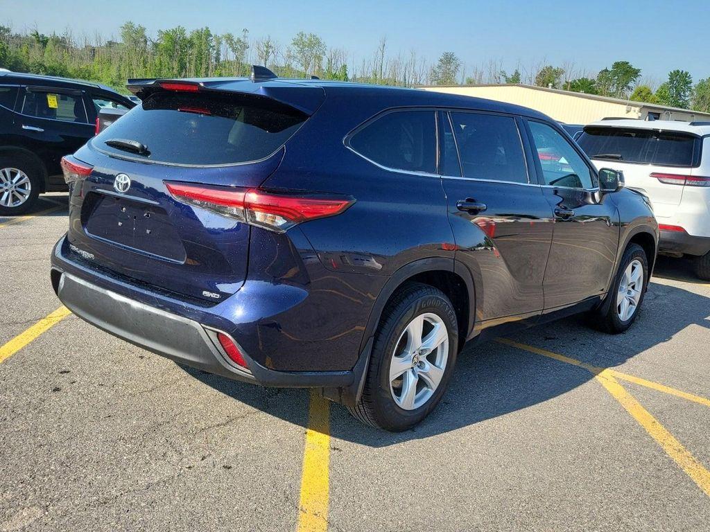 used 2022 Toyota Highlander car