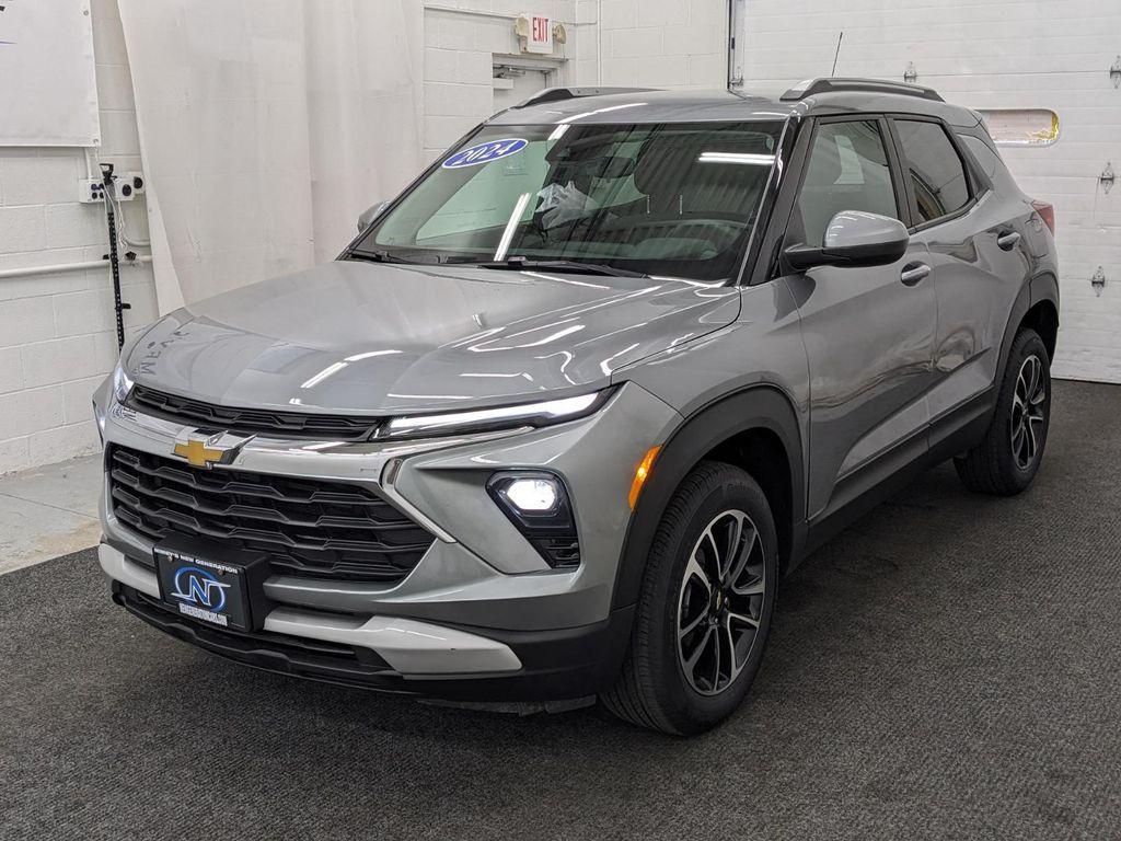 used 2024 Chevrolet TrailBlazer car, priced at $25,490
