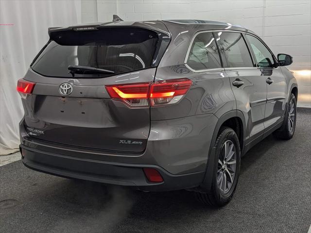 used 2019 Toyota Highlander car, priced at $25,650