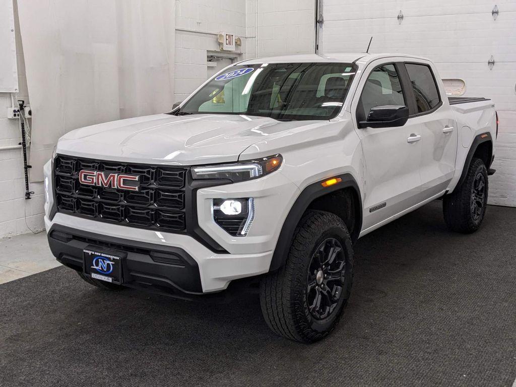used 2024 GMC Canyon car, priced at $39,890