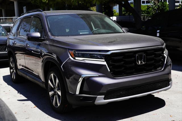 new 2025 Honda Pilot car, priced at $48,595