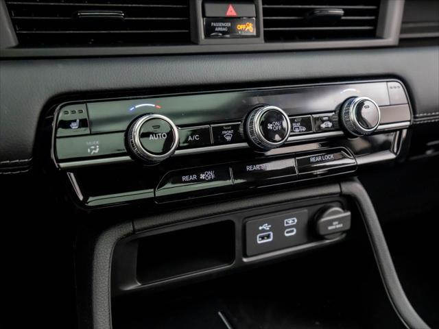 new 2025 Honda Pilot car, priced at $49,835