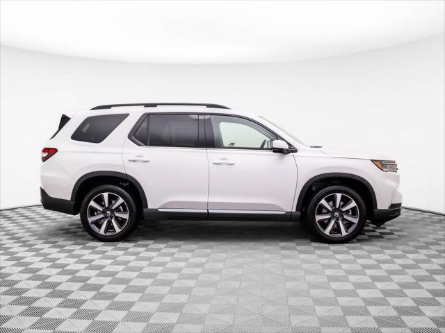 new 2025 Honda Pilot car, priced at $49,835