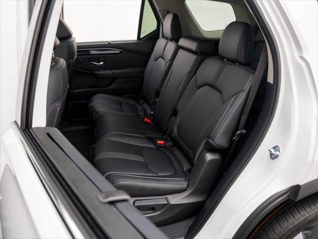 new 2025 Honda Pilot car, priced at $49,835