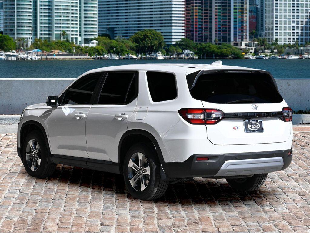 new 2025 Honda Pilot car, priced at $44,838