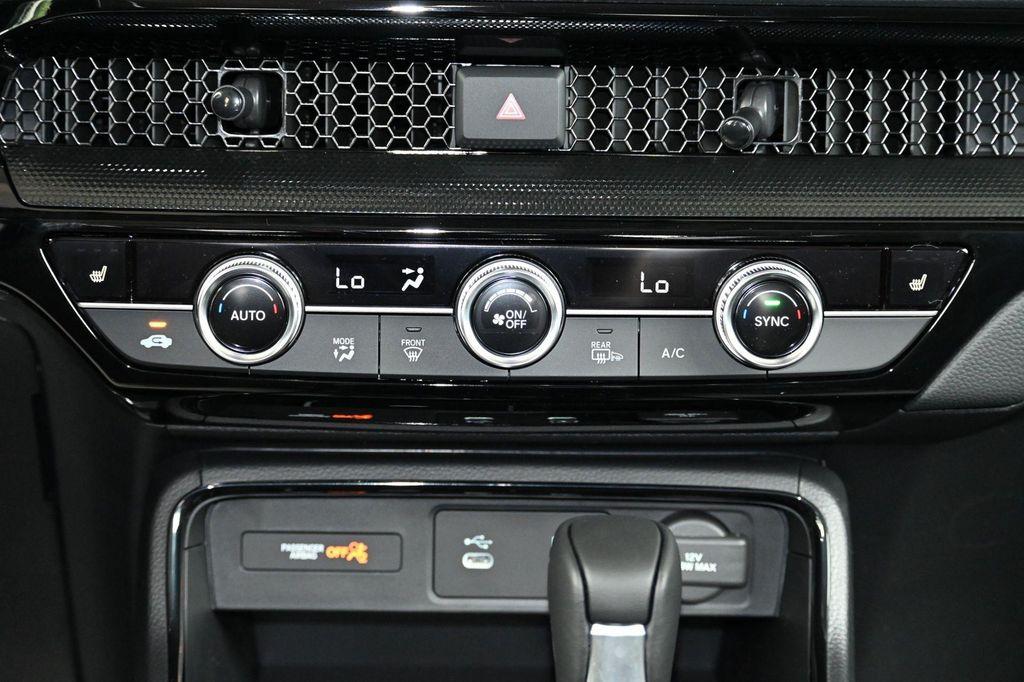 new 2025 Honda Pilot car, priced at $44,838