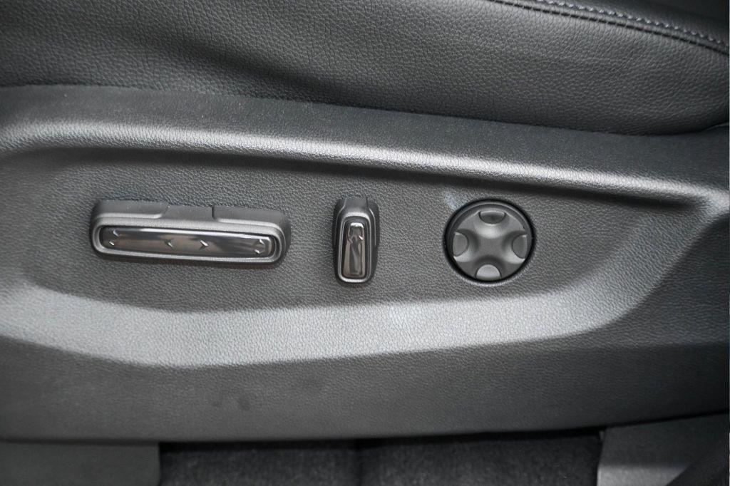 new 2026 Honda Odyssey car, priced at $43,847
