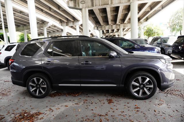 new 2025 Honda Pilot car, priced at $48,595