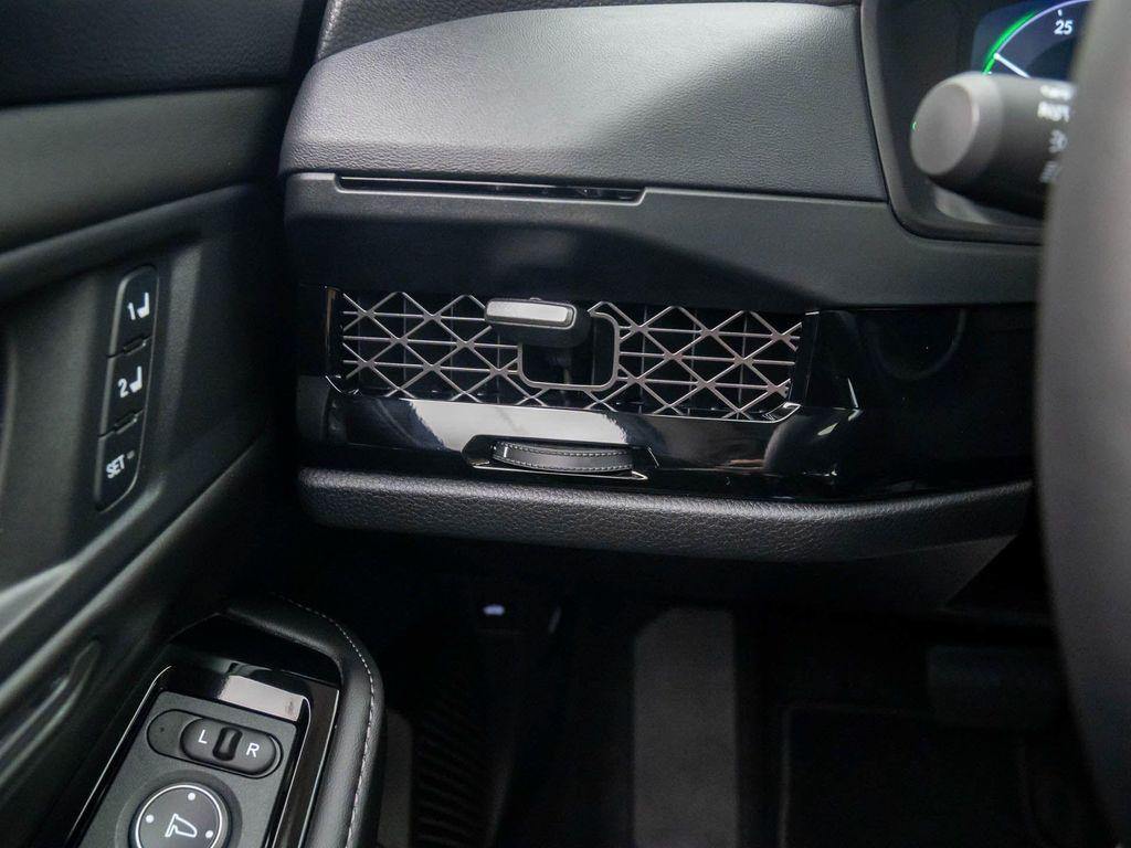new 2025 Honda Accord Hybrid car, priced at $40,150