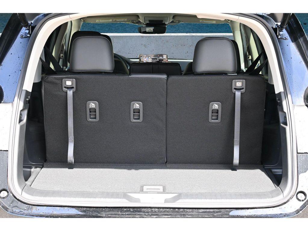 new 2025 Honda Pilot car, priced at $44,695