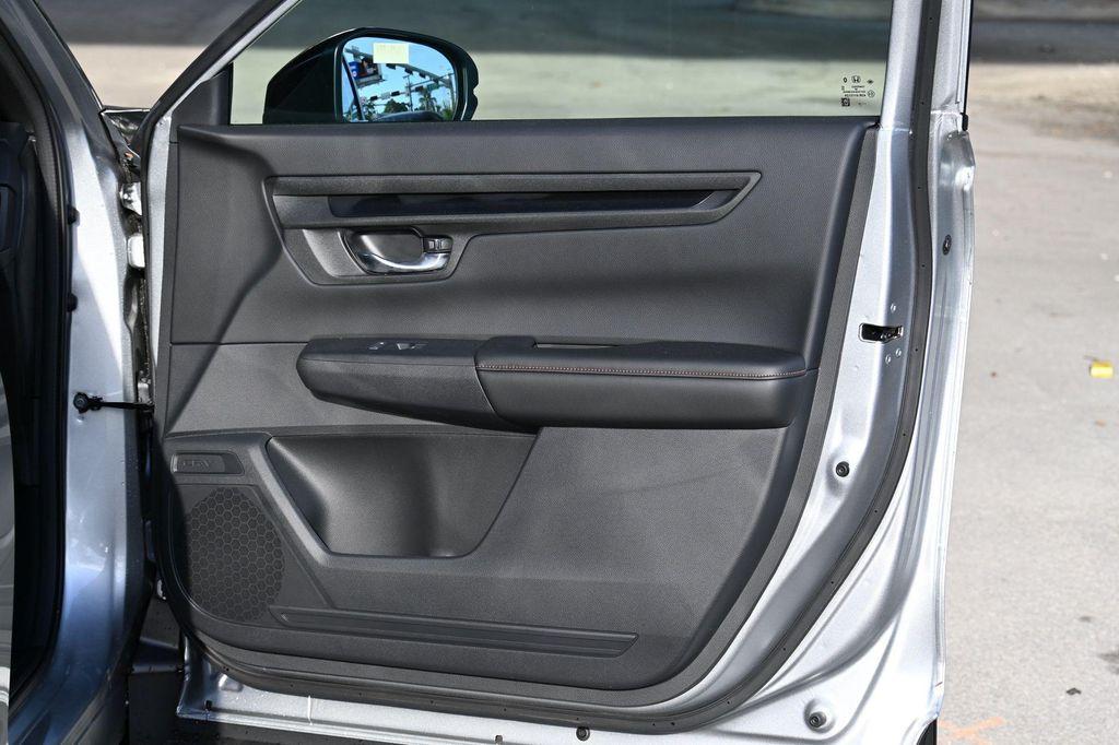new 2024 Honda CR-V Hybrid car, priced at $37,900