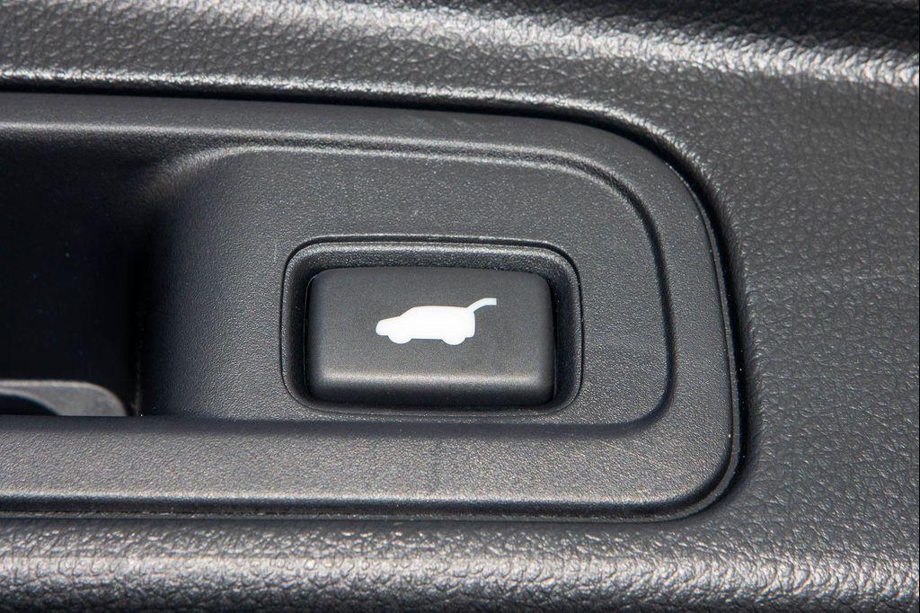 used 2022 Honda Pilot car, priced at $28,818