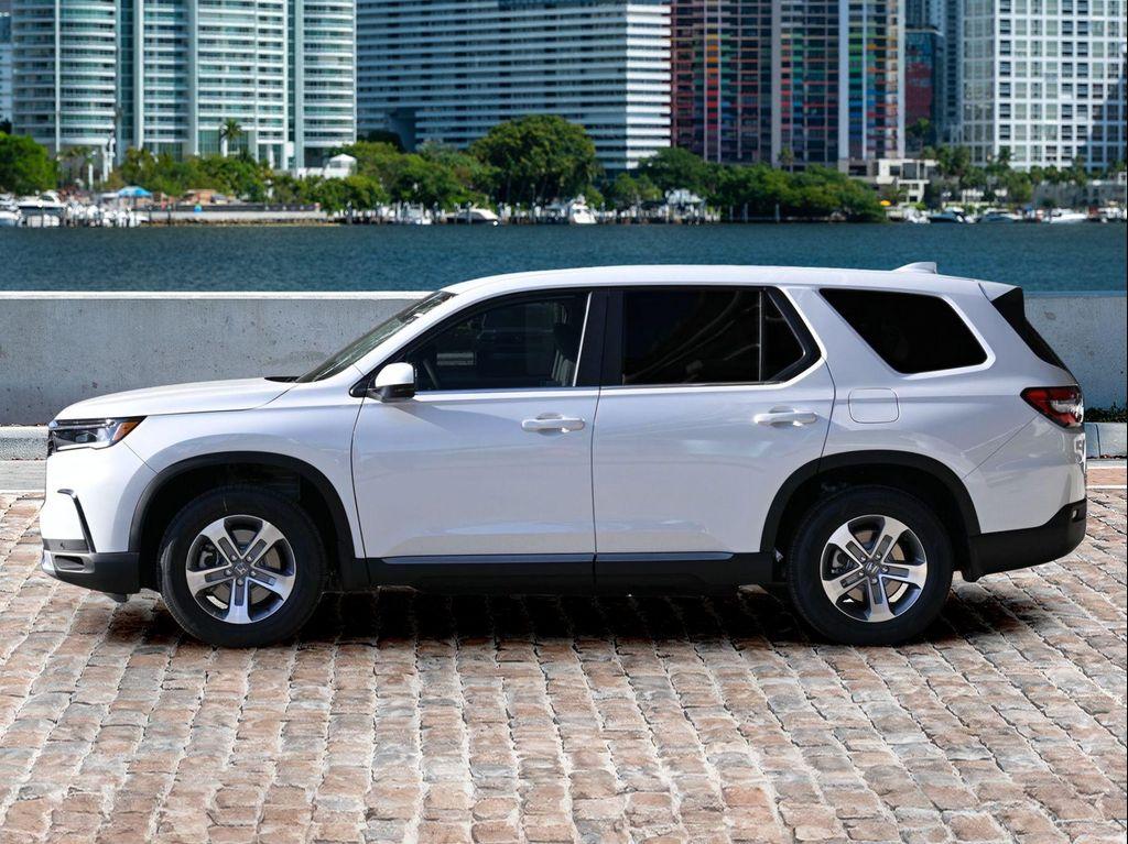 new 2025 Honda Pilot car, priced at $42,723