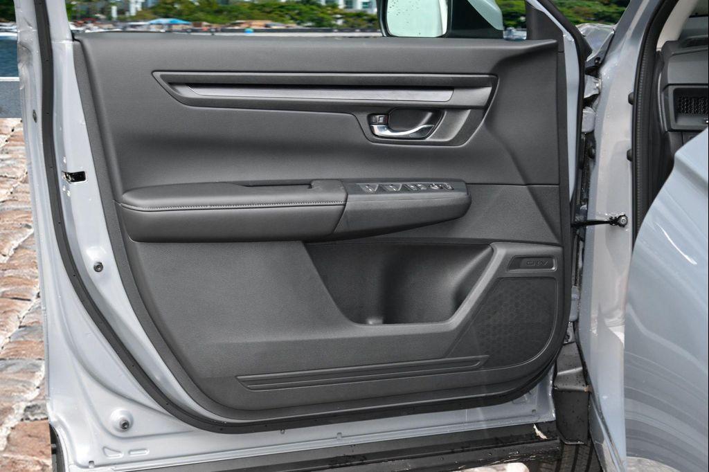 new 2025 Honda CR-V car, priced at $31,401