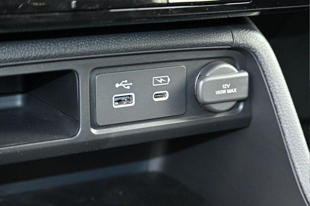 new 2025 Honda Pilot car, priced at $44,995