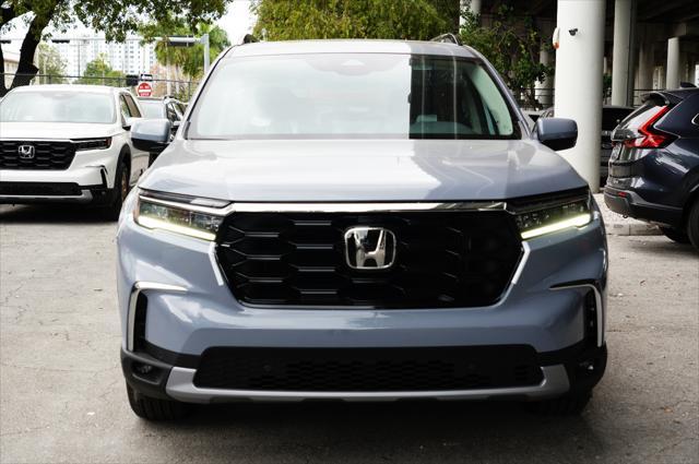 new 2025 Honda Pilot car, priced at $48,595