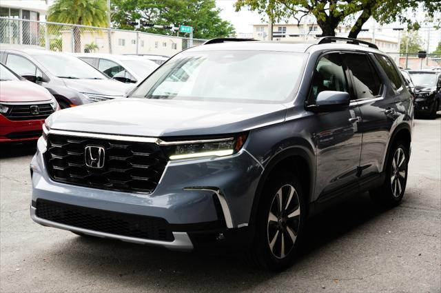 new 2025 Honda Pilot car, priced at $48,595