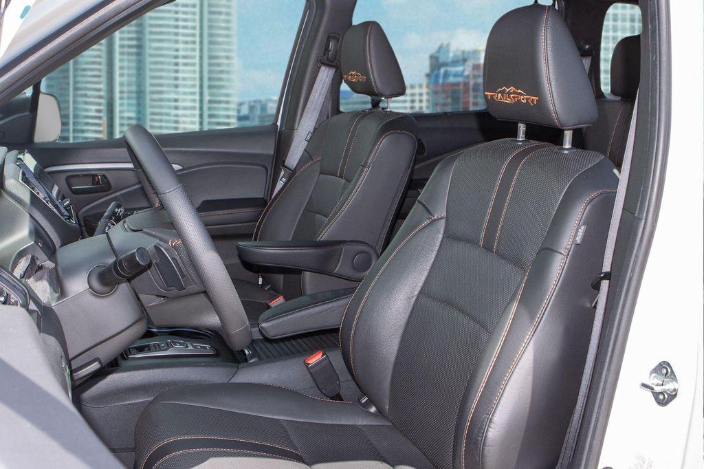 used 2022 Honda Passport car, priced at $28,500