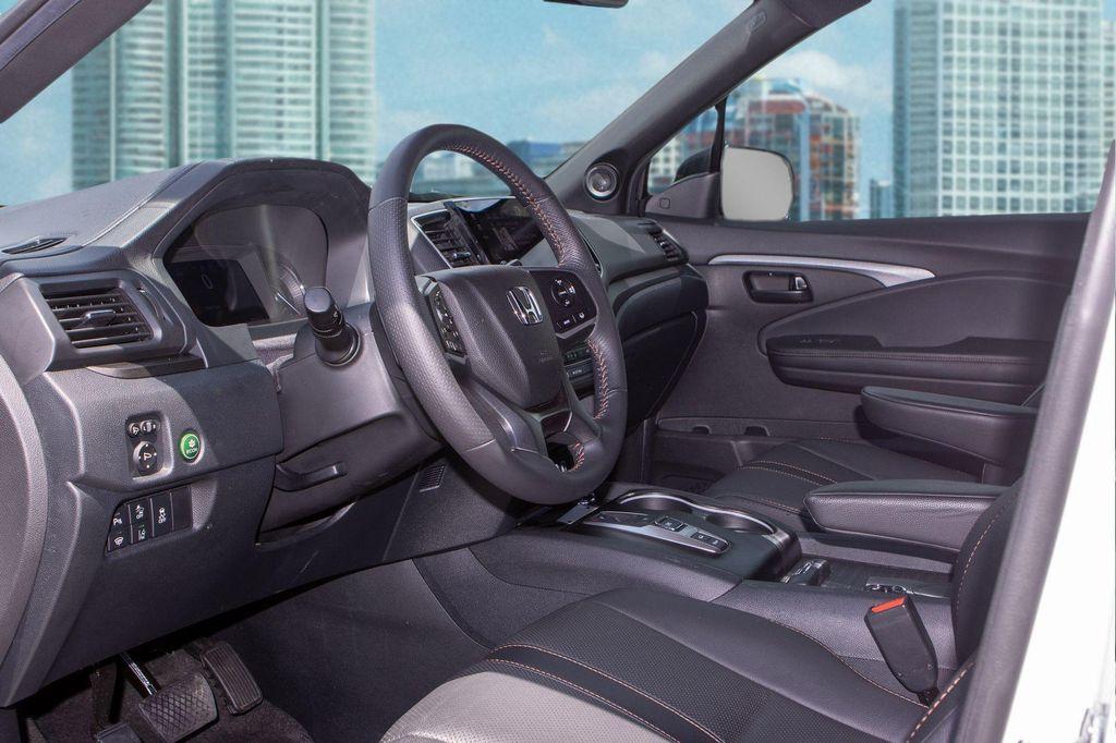 used 2022 Honda Passport car, priced at $28,500