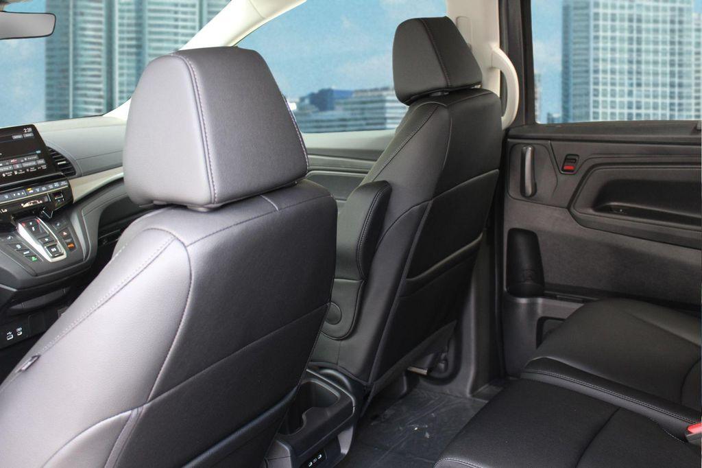new 2026 Honda Odyssey car, priced at $43,404