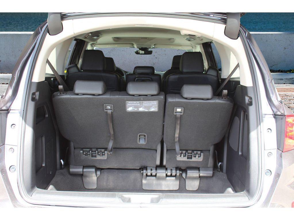 new 2026 Honda Odyssey car, priced at $43,404