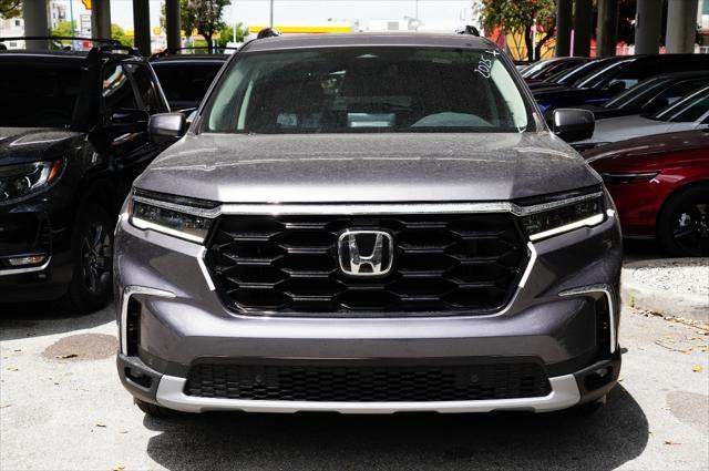 new 2025 Honda Pilot car, priced at $48,595