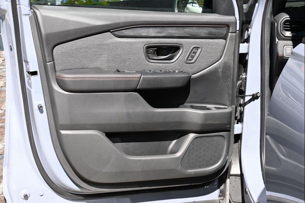 new 2026 Honda Passport car, priced at $49,001