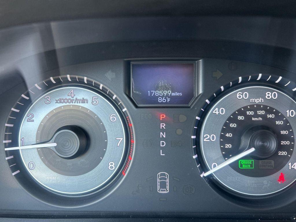 used 2011 Honda Odyssey car, priced at $6,500