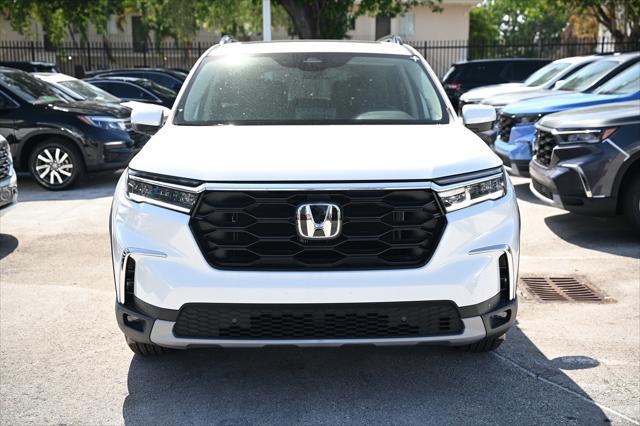 new 2024 Honda Pilot car, priced at $48,295