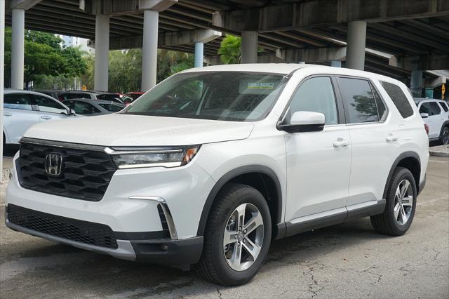 new 2023 Honda Pilot car, priced at $43,595