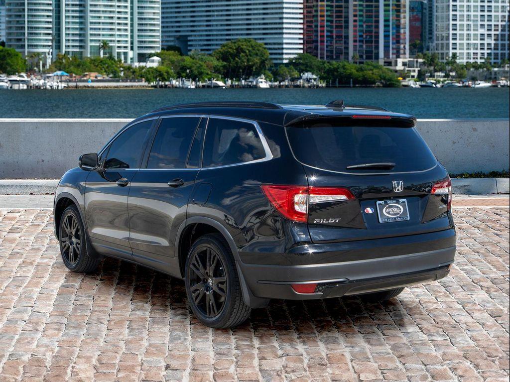 used 2022 Honda Pilot car, priced at $27,900
