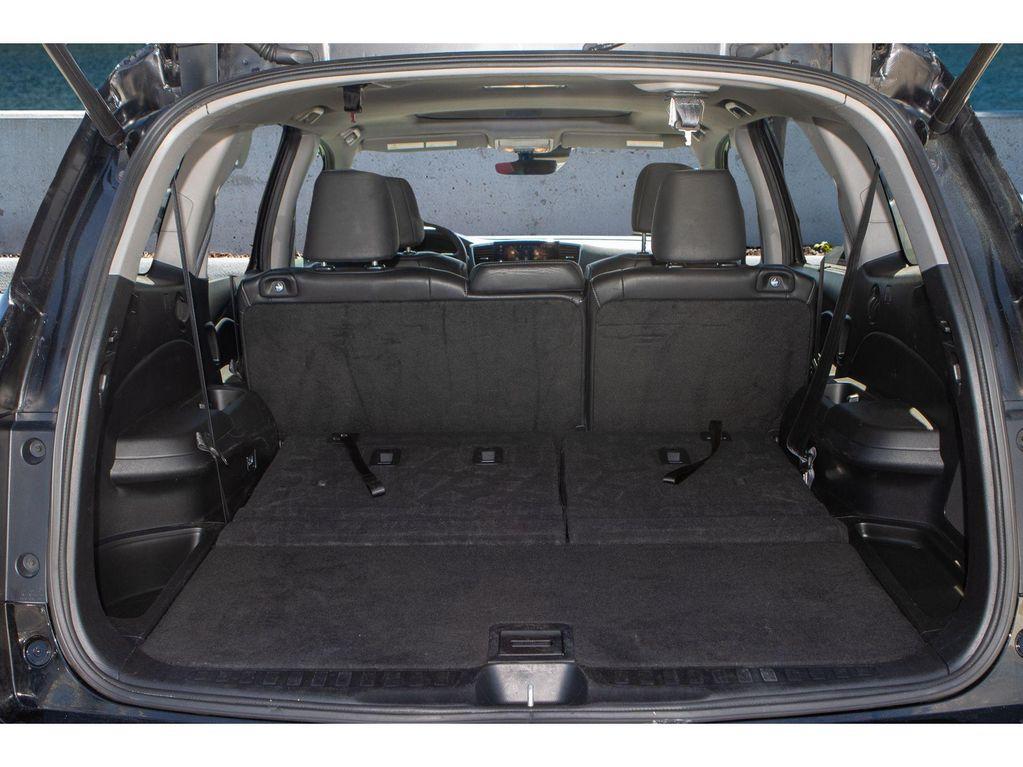 used 2022 Honda Pilot car, priced at $27,900