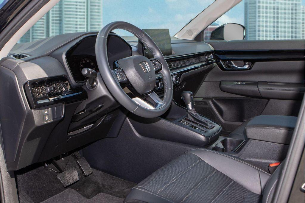 used 2024 Honda CR-V car, priced at $29,900