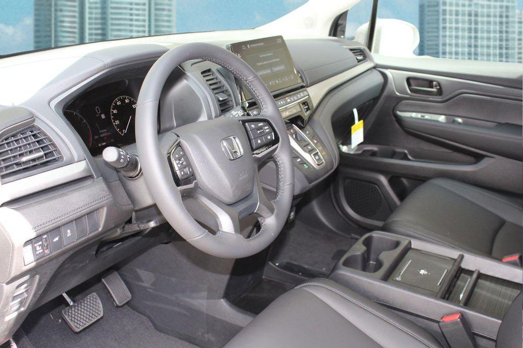new 2026 Honda Odyssey car, priced at $45,228