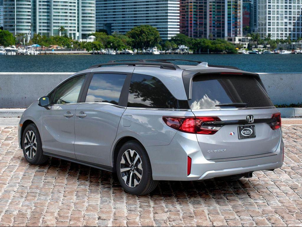 new 2026 Honda Odyssey car, priced at $45,228