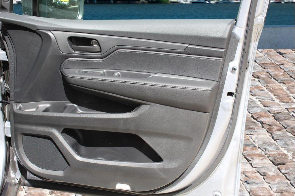 new 2026 Honda Odyssey car, priced at $45,228