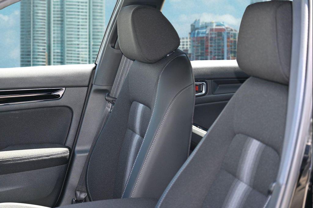 new 2025 Honda Civic Hybrid car, priced at $28,595