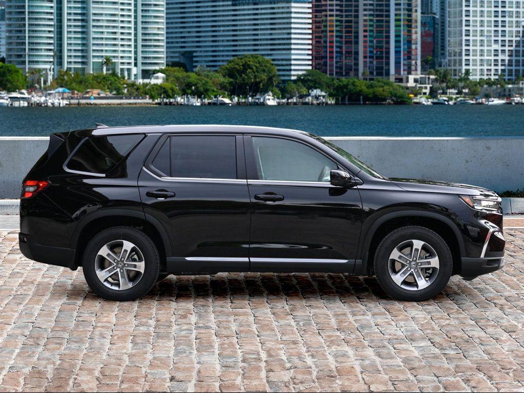 new 2025 Honda Pilot car, priced at $44,695