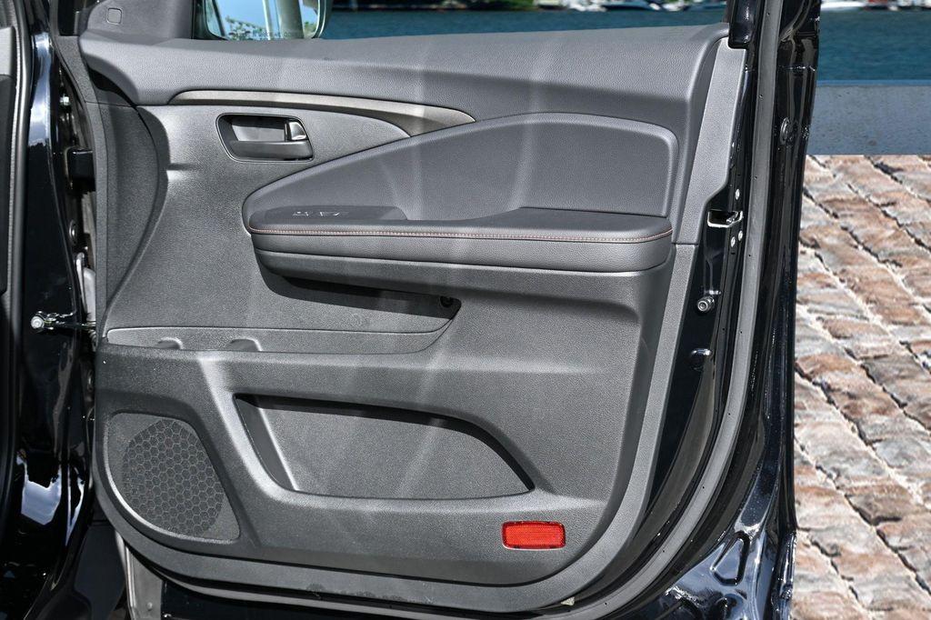 new 2025 Honda Ridgeline car, priced at $48,430