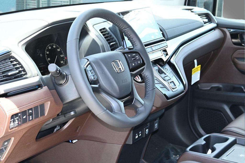 new 2026 Honda Odyssey car, priced at $47,962