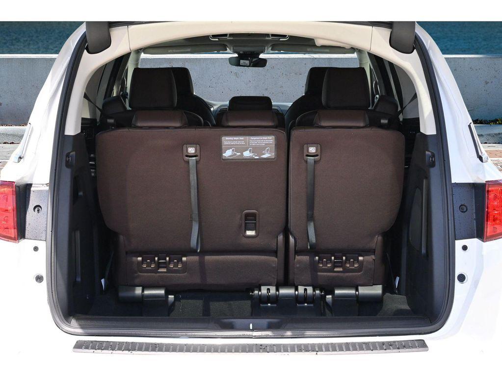 new 2026 Honda Odyssey car, priced at $47,962